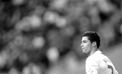 印度球迷：梅西被500个人围着认不出他；应该就此事进行调查（印度球迷称梅西被500人包围仍未被认出，呼吁就此事展开调查）