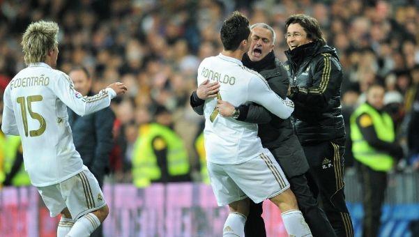 邮报：切尔西想为马帅提供足够的阵容厚度，每位置至少会有2人（邮报：切尔西计划为马帅打造充足阵容，各位置至少配备两名球员）