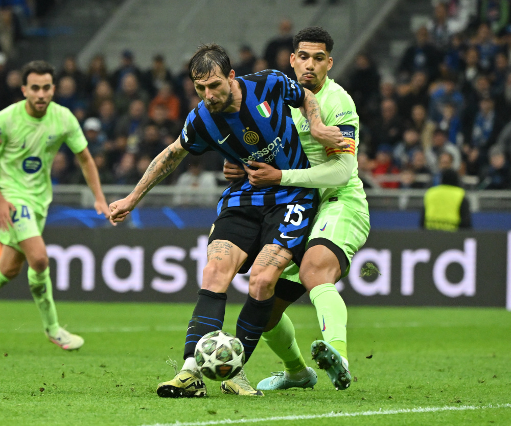 德媒：马延达在桑德兰机会寥寥，法鹰、斯图和狼堡关注（德媒：马延达在桑德兰出场有限，法鹰、斯图、狼堡有意）