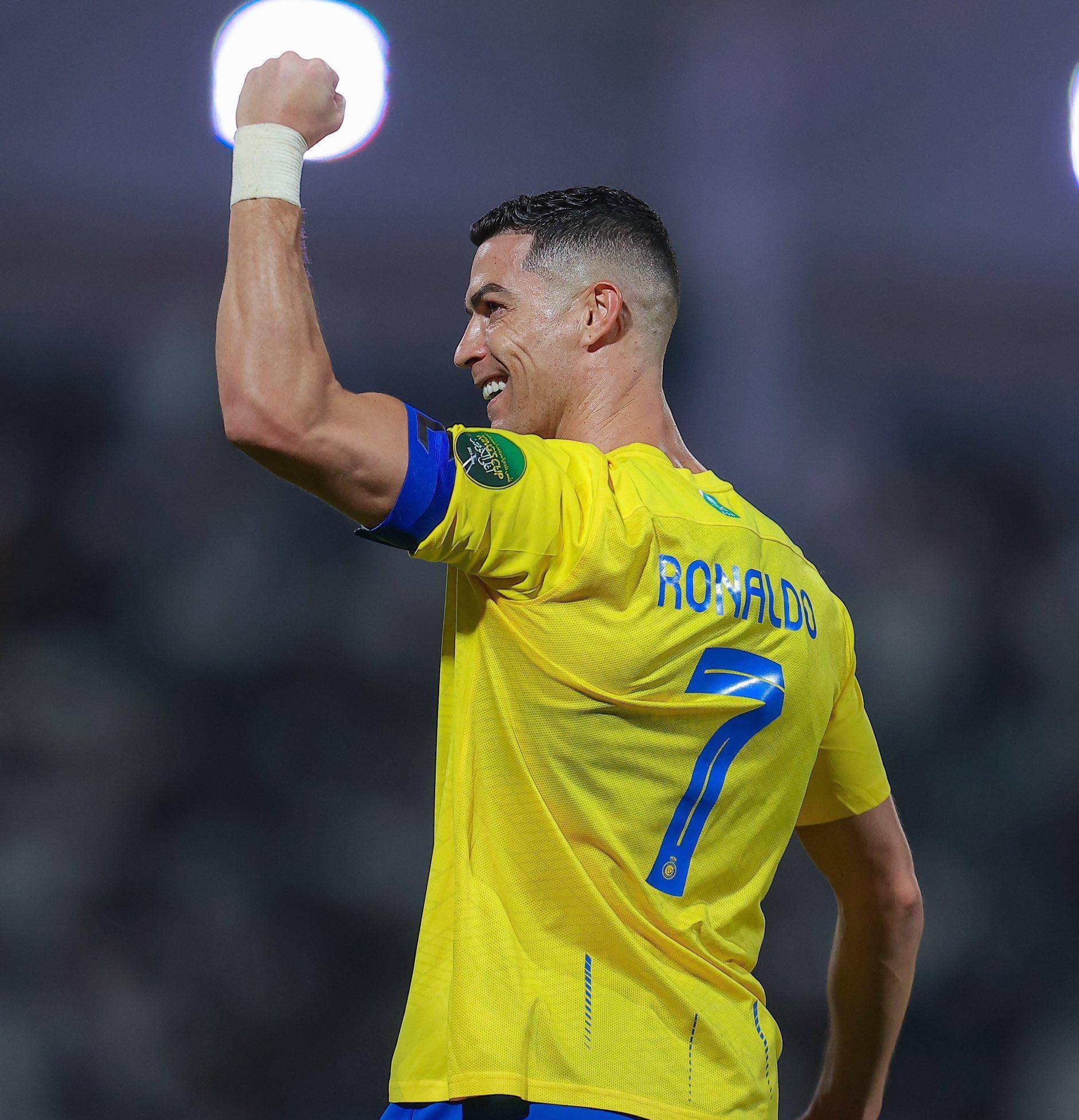 博斯：很惊讶曼城放走阿尔瓦雷斯；我与西蒙尼执教理念相反（博斯：对曼城放走阿尔瓦雷斯感到震惊；我的执教理念与西蒙尼完全相反）