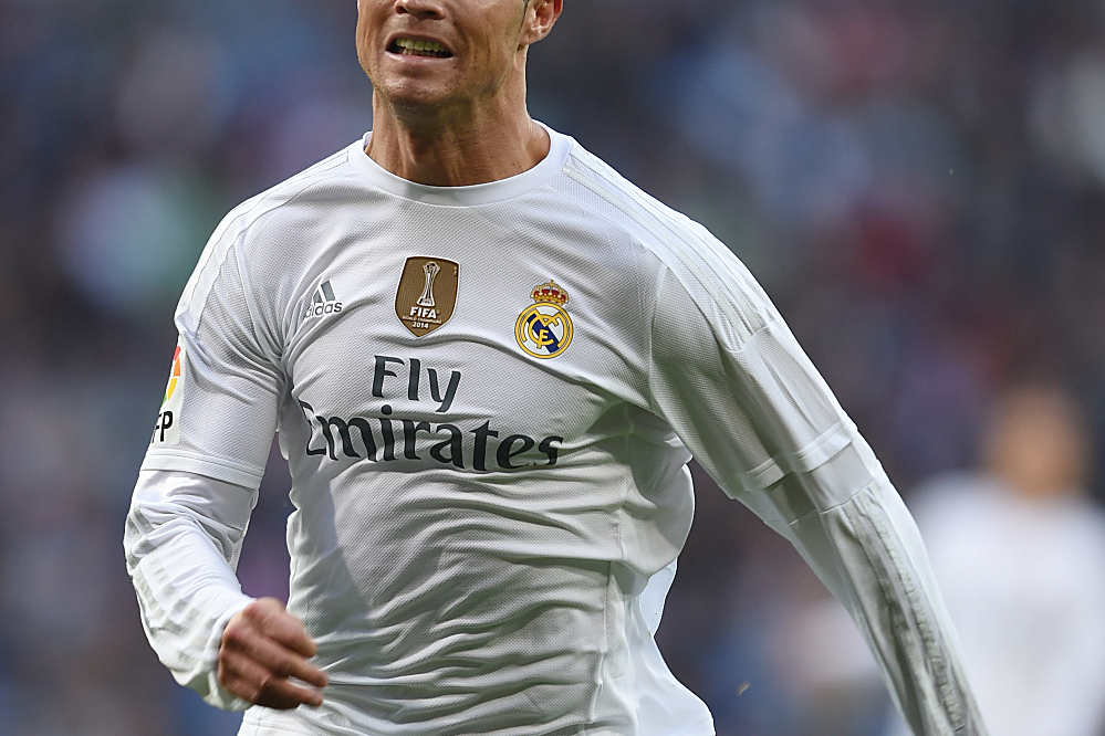 未来可期，李新翔中超处子赛季即收获6球3助（李新翔中超首季斩获6球3助，前景可期）