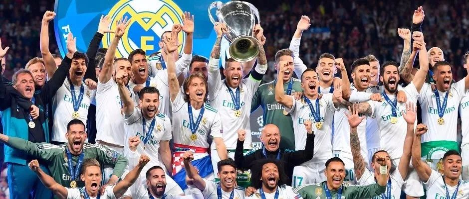 篮球与科技结合的未来（智能科技驱动的篮球新纪元）