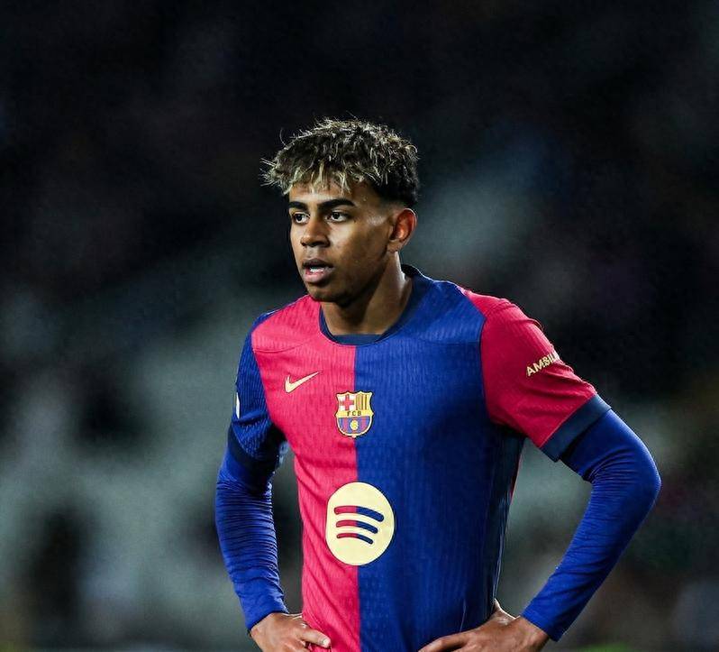 泰州范厚泰：苏超水平和中乙差不多；希望上一线队，为国效力（泰州球员范厚泰：苏超水平与中乙相近，盼升入一线队为国出战）