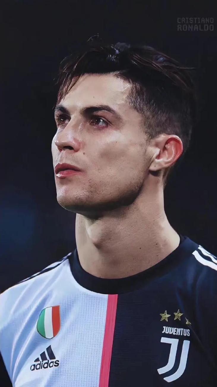 踢球者评德甲第11轮最佳阵容：卡尔、奥利塞、于帕、拜尔入选（踢球者公布德甲第11轮最佳阵容：卡尔、奥利塞、于帕、拜尔在列）