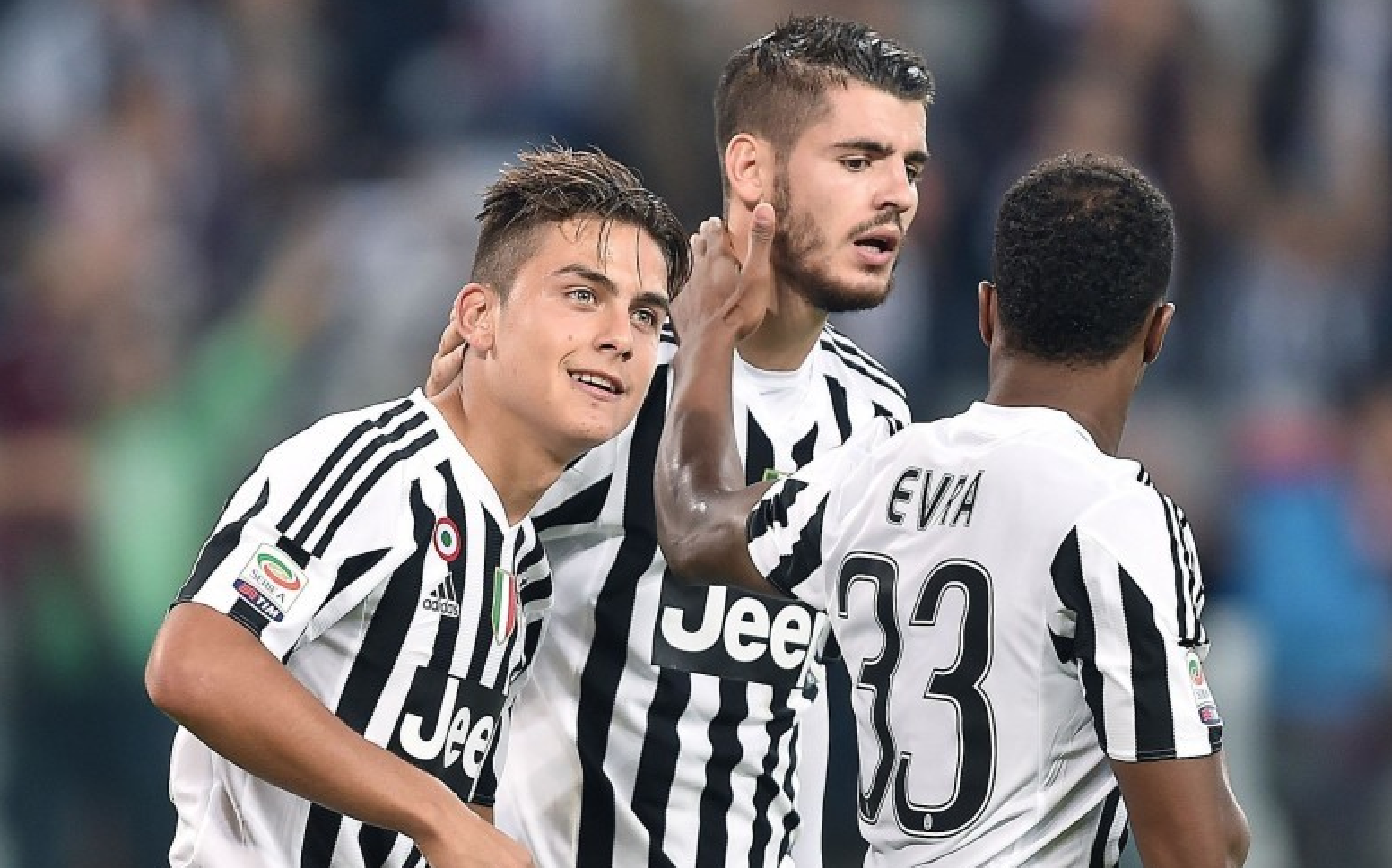 前利物浦后卫马蒂普退役后首亮相，现身沙尔克04广告（马蒂普退役后首露面，出演沙尔克04广告）